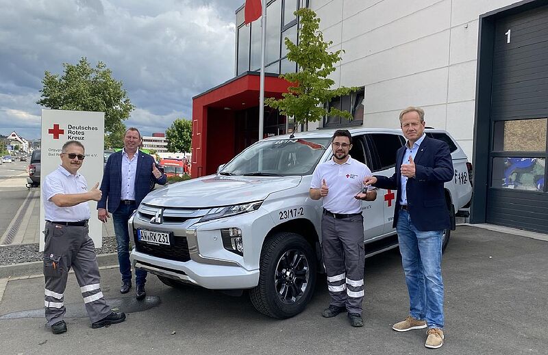 Mitsubishi spendet Profi-Pick Up L200 an das Deutsche Rote Kreuz in Bad Neuenahr - Ahrweiler